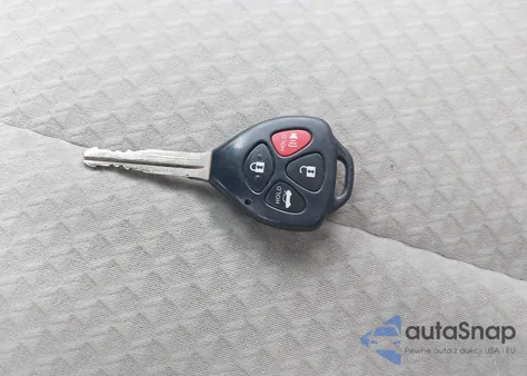 2007 Toyota Camry Le z USA, uszkodzony, nr VIN 4T1BE46KX7U180225